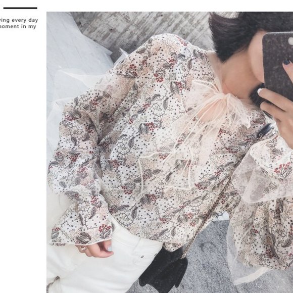 Chiffon Floral Patterned Blouse - Picture 1 of 4